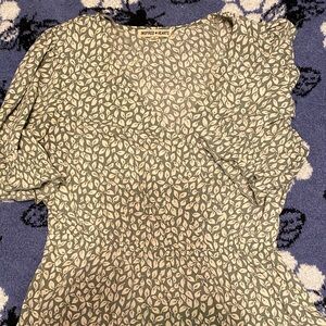 Inspired Hearts Leaf Print Women's Blouse